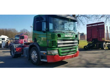 شاحنة جرار SCANIA P 380