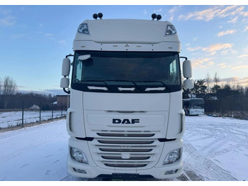 شاحنة جرار DAF XF 510