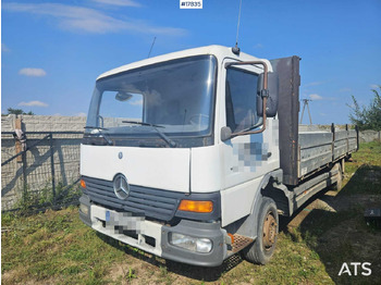 شاحنات مسطحة MERCEDES-BENZ Atego 918