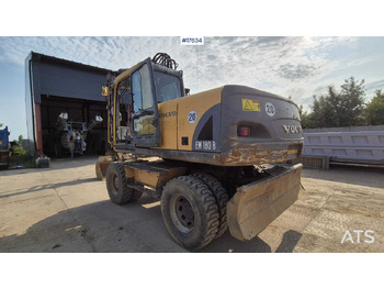 حفارة على عجلات 2004 Volvo EW 180 B: صور 5
