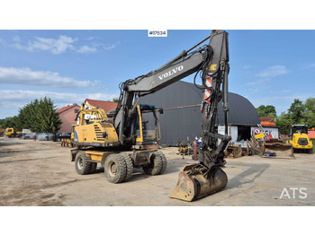 حفارة على عجلات 2004 Volvo EW 180 B: صور 2