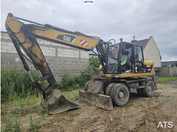 حفارة على عجلات CATERPILLAR M316D
