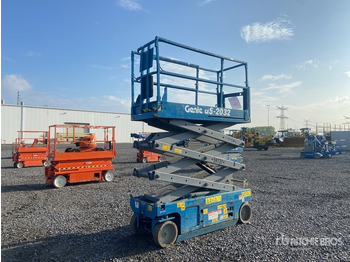 رافعات مقصية 2008 Genie GS-2032 Electric Scissor Lift: صور 4
