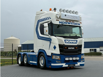 شاحنة جرار SCANIA R 450