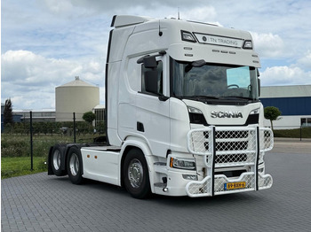 شاحنة جرار SCANIA R 500