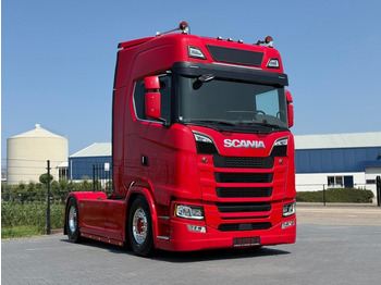 شاحنة جرار SCANIA S