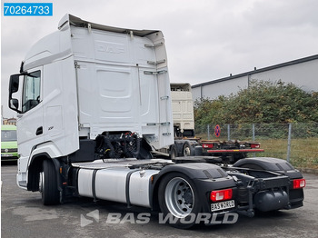 شاحنة جرار DAF XF 480