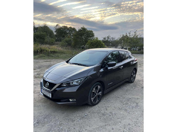 سيارة NISSAN