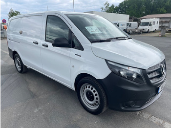 فان المدمجة MERCEDES-BENZ eVito 111