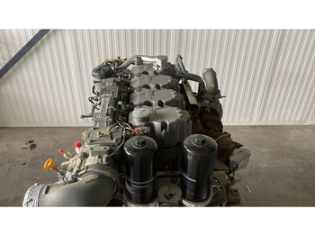 المحرك LIEBHERR