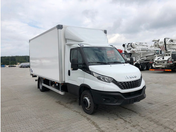 الشاحنات الصغيرة المبردة IVECO Daily 70c18