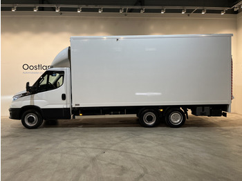 تأجير Iveco Daily 35S18 3.0 BE Clixtar Automaat Bakwagen met Laadklep / Laadvermogen 3.060 KG / Euro 6 / Luchtvering / Airco / Camera / CarPlay / Cruise Control / Iveco Daily 35S18 3.0 BE Clixtar Automaat Bakwagen met Laadklep / Laadvermogen 3.060 KG / Euro 6 / Luchtvering / Airco / Camera / CarPlay / Cruise Control /: صور 3