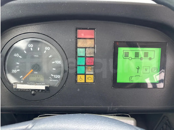 حافلة مفصلية Mercedes-Benz O 530: صور 3