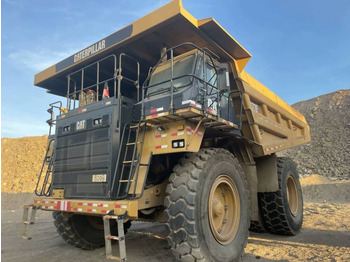 شاحنة قلابة للمحاجر CATERPILLAR 777