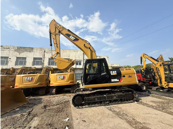 حفارة CATERPILLAR 323