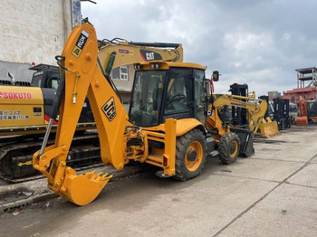 حفار متعدد الاستخدام JCB 3CX