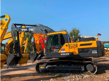 حفارات زحافة VOLVO EC210