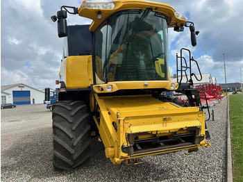 حصادة شاملة New Holland CX860 SLH: صور 2