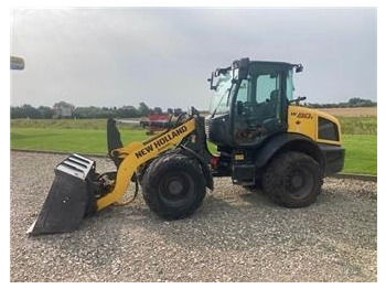 اللودر بعجل NEW HOLLAND