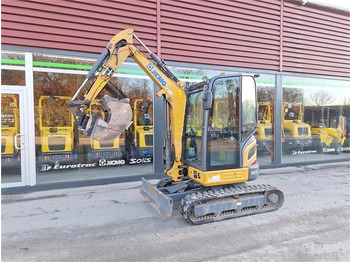 حفارة مصغرة XCMG XE27E