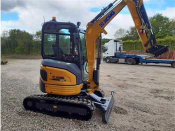 حفارة مصغرة XCMG XE27E