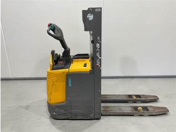 معدات تكديس JUNGHEINRICH