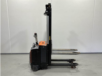 معدات تكديس ROCLA