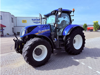جرار NEW HOLLAND T7.245