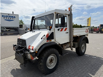 شاحنة UNIMOG