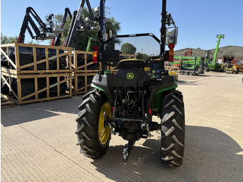 جرار صغير جديد John Deere 3025E Compact Tractor: صور 2