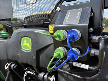 جرار صغير جديد John Deere 3025E Compact Tractor: صور 5