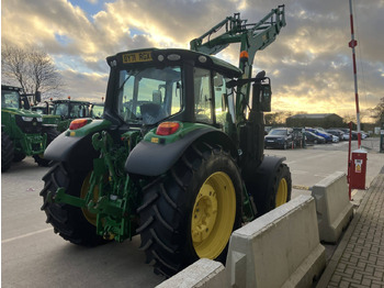 جرار John Deere 6120M: صور 5