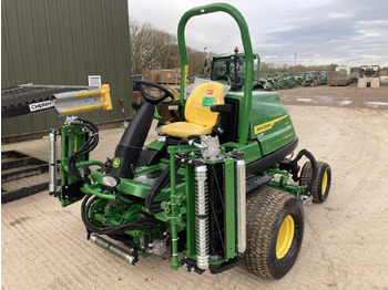 جزازة المروج JOHN DEERE 7700