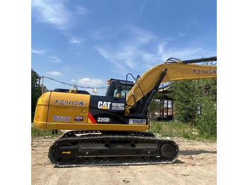 حفارات زحافة CATERPILLAR 320D2