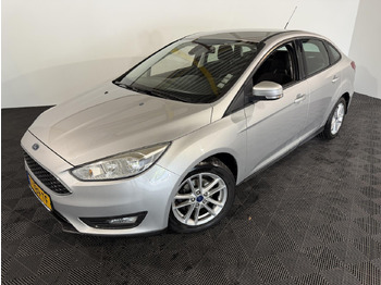 سيدان FORD