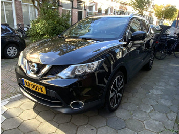 سيارة دفع رباعي NISSAN