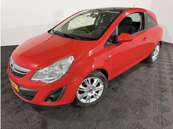 هاتشباك OPEL