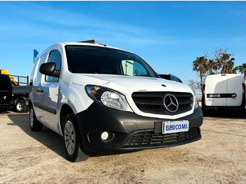 فان المدمجة Mercedes Citan 111 cdi Furgone LONG 3 posti: صور 2