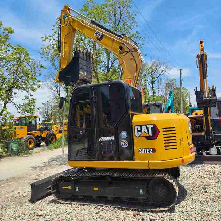 حفارات زحافة CATERPILLAR 307E2