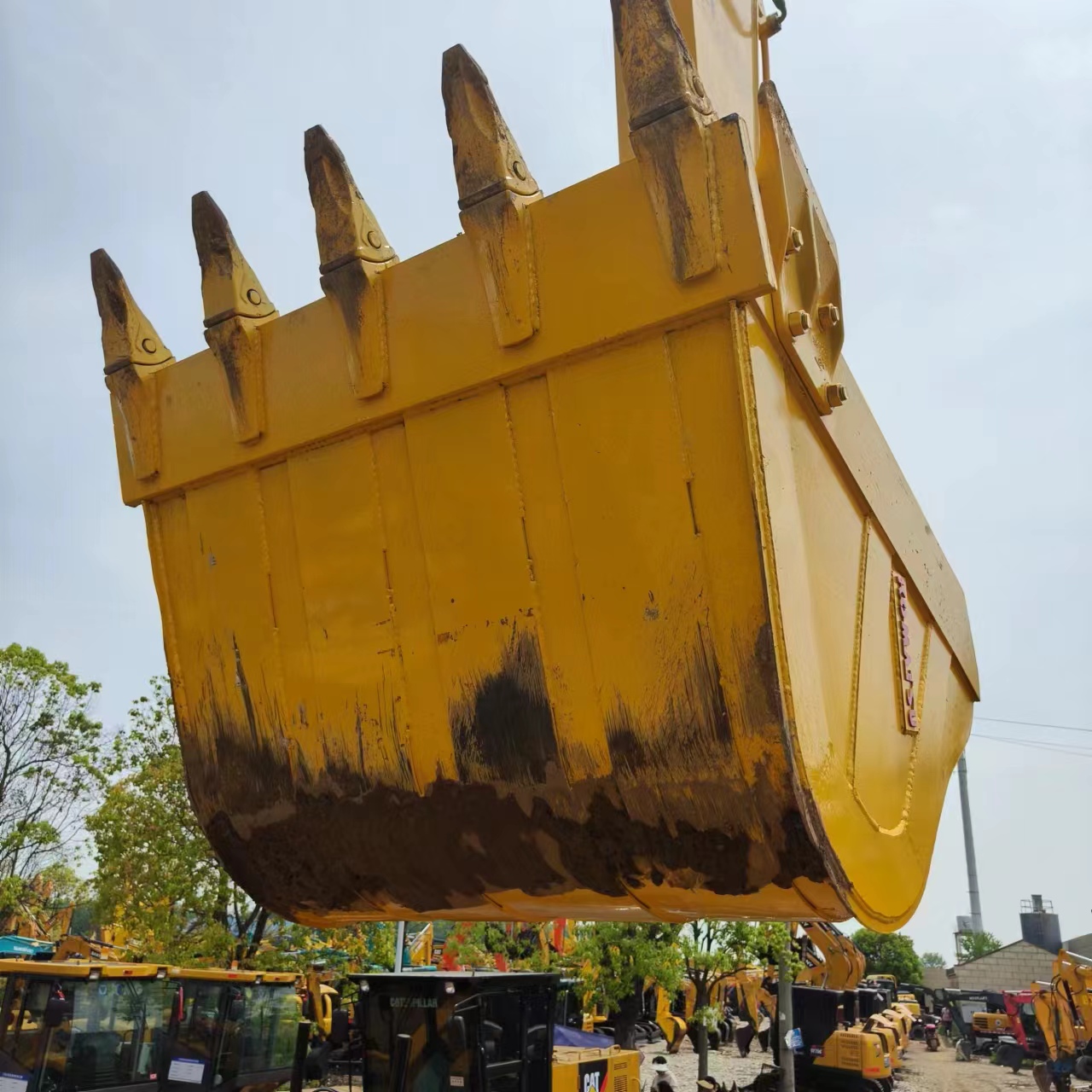 حفارات زحافة CATERPILLAR 323D2L: صور 5