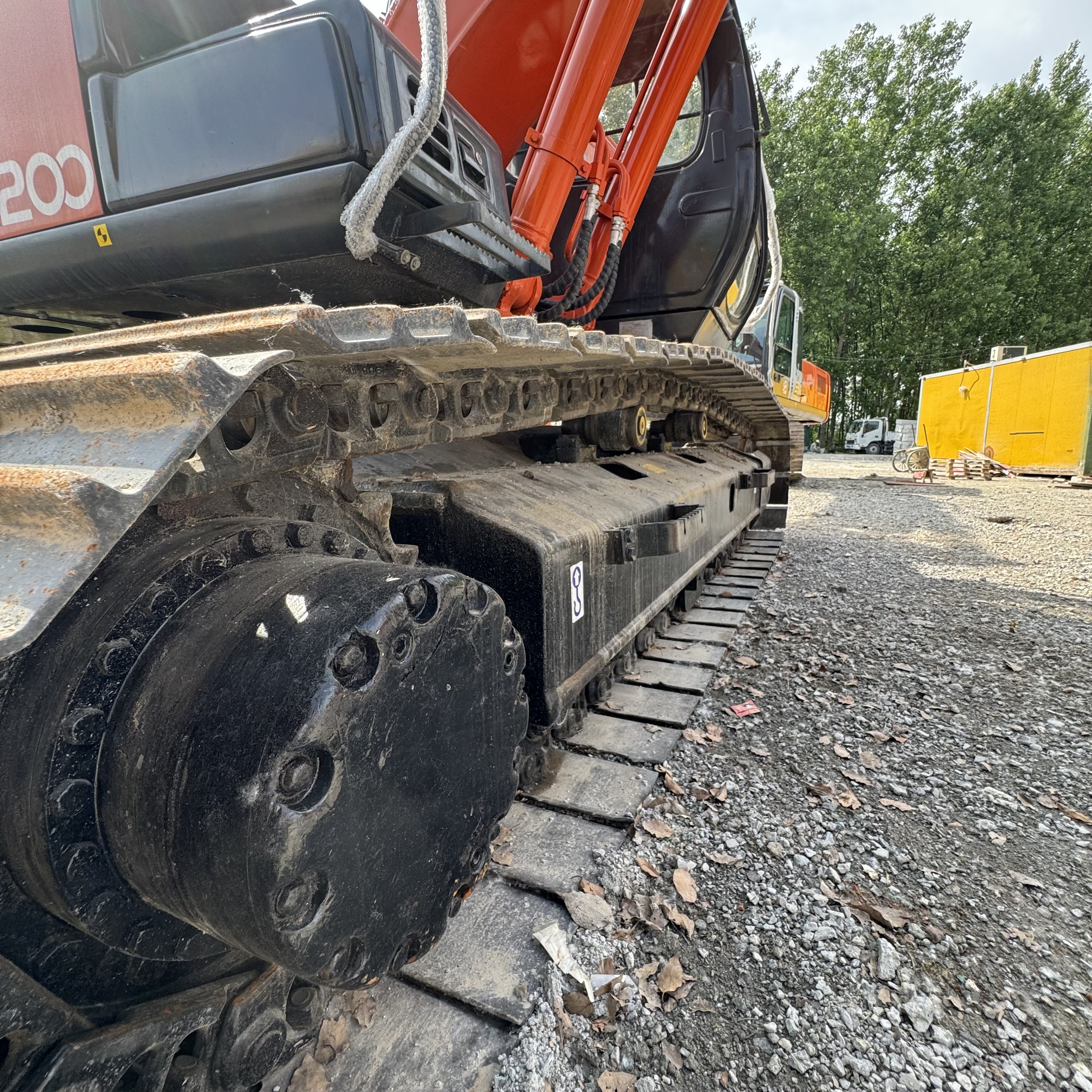 حفارات زحافة HITACHI ZX200: صور 5