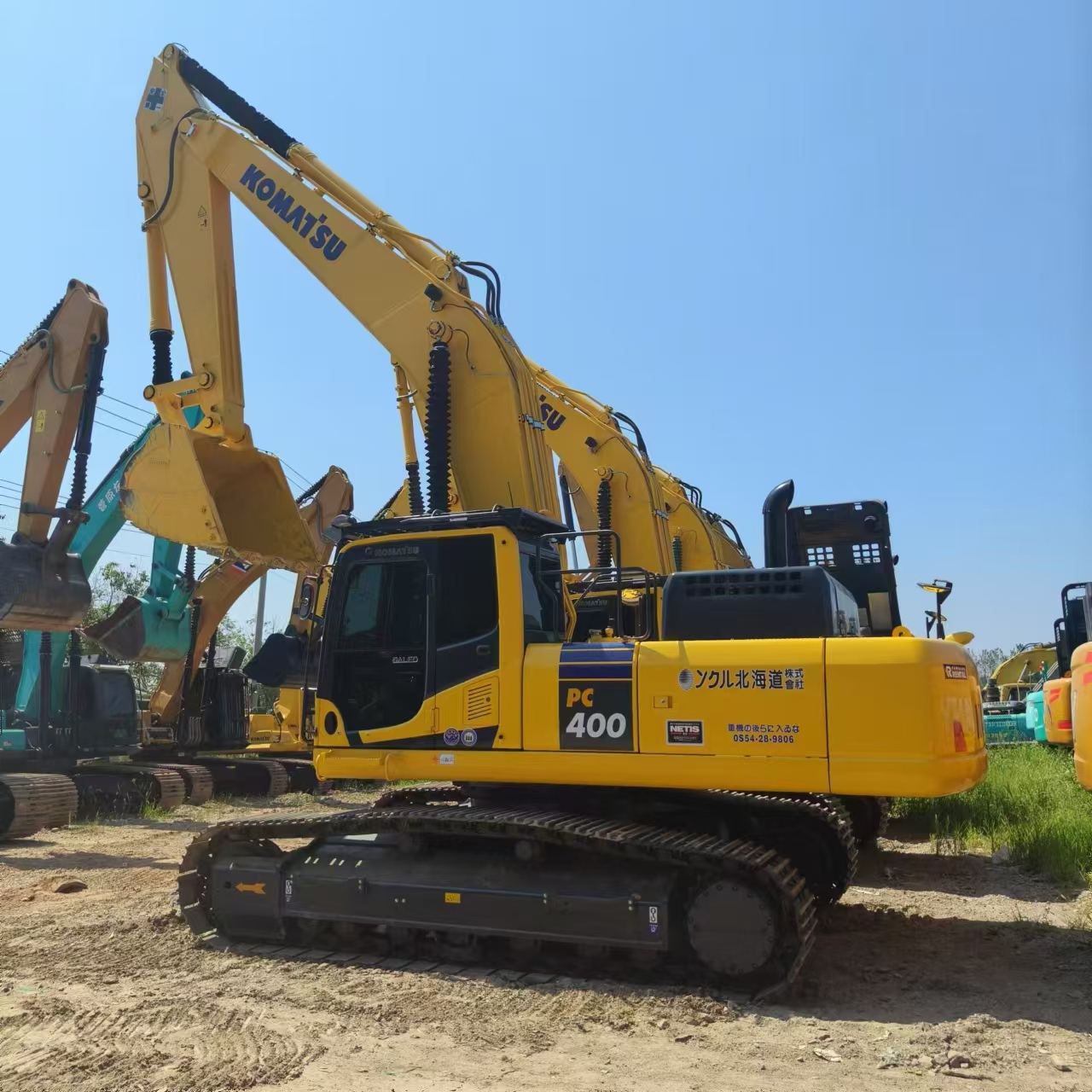 حفارات زحافة KOMATSU PC400