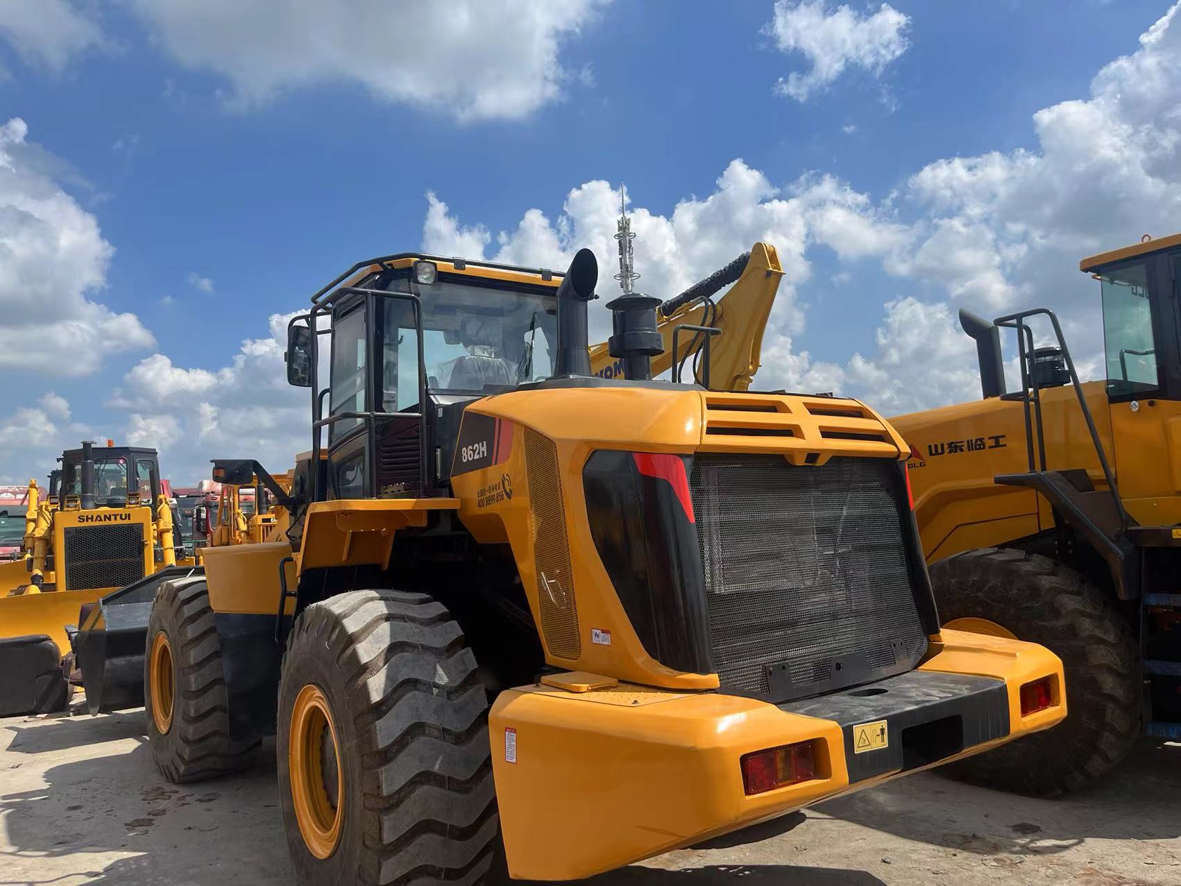 اللودر بعجل LIUGONG