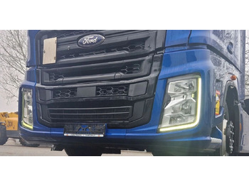 كأس مترعة FORD