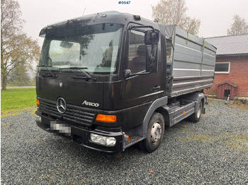 شاحنات مسطحة 2003 Mercedes Benz Atego flatbed: صور 2 شاحنات مسطحة 2003 Mercedes Benz Atego flatbed: صور 2