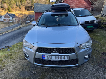 سيارة MITSUBISHI