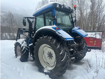 جرار 2012 Valtra N122 4x4 traktor w/ front loader and Dalen snow blower: صور 4