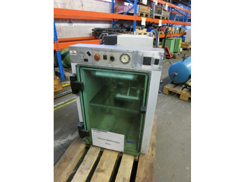 آلة تصنيع المعادن