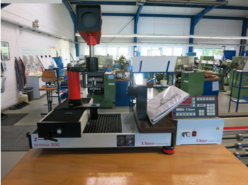 آلة تصنيع المعادن