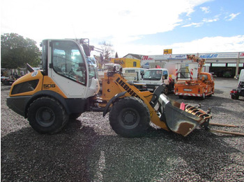 اللودر بعجل LIEBHERR L 506